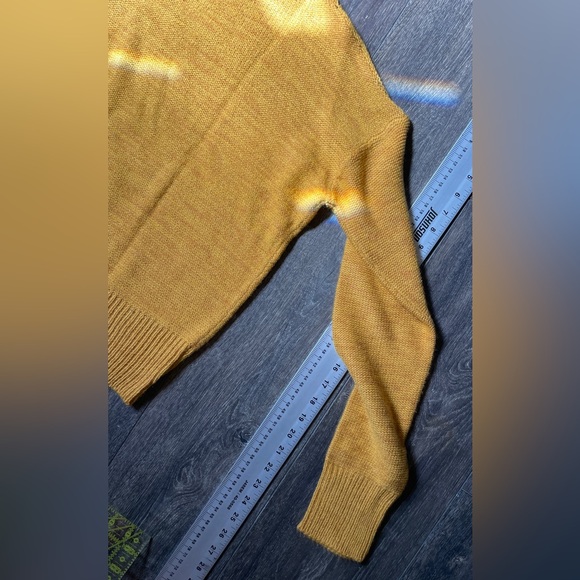 XL Mustard yellow mock neck cable knit detail. Cozy back to school. Ardene - Picture 10 of 10